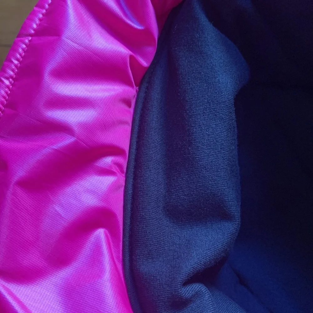 NWT UGG Quilted Logo Bucket Hat - Size S/M - Picture 10 of 10